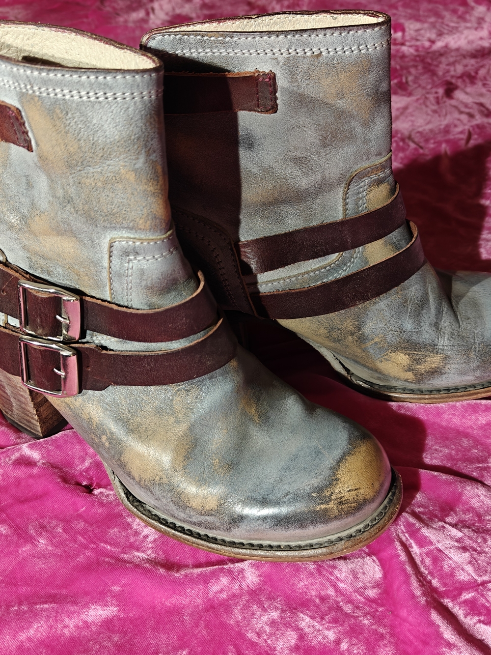 Freebird Baxter Women’s Distressed Leather Boots with Buckle Straps - Gray/Brown